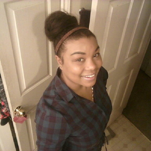 Meet your Posher, Shakema