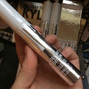 Kylie Cosmetics Holiday Edition Gloss • Naughty •❤