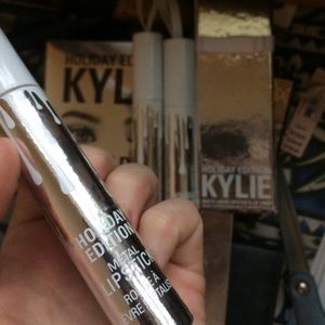 Holiday Edition Kylie Metal Lipstick • Dancer • 💕