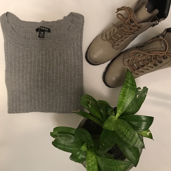 George Sweaters - Soft Grey Sweater