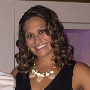 Meet your Posher, Adrianna