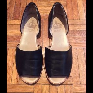 Crown Vintage D'Orsay Flat