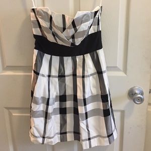 Adorable Strapless Plaid Party Dress