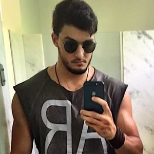 Meet your Posher, Diego