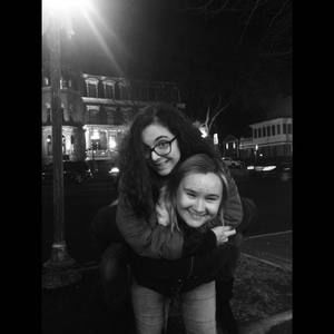 Meet your Posher, Kayla