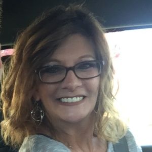 Meet your Posher, Pamela