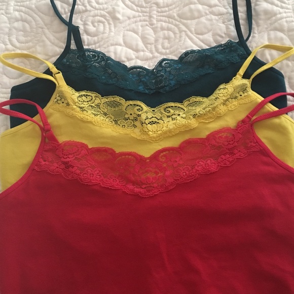 Lot of 3 lace Express Tanks with built in bra