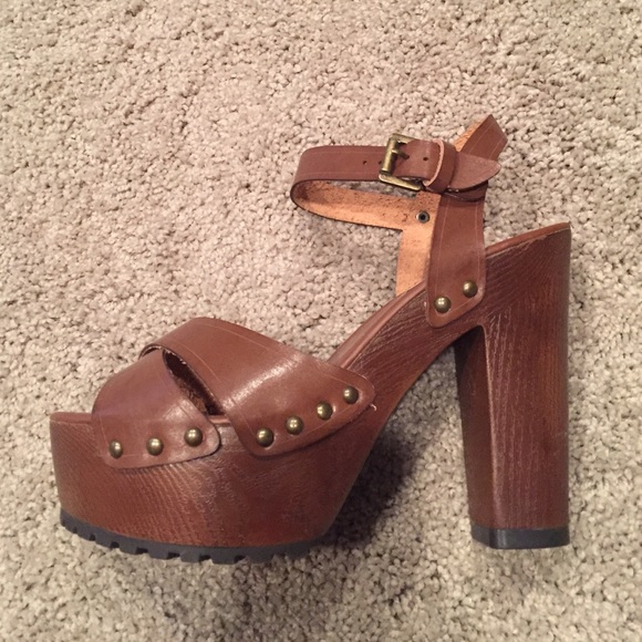 Wooden platform sandals by Mia