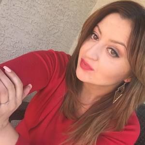 Meet your Posher, Anela