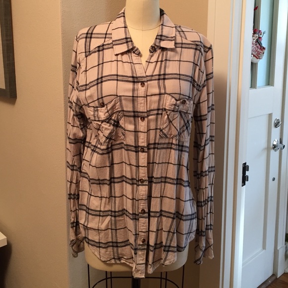 Long sleeve flannel button up