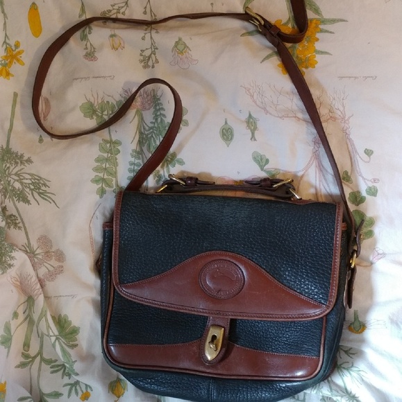 Vintage Dooney and Bourke shoulder bag
