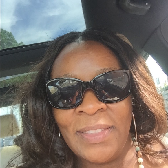 Meet your Posher, Faye