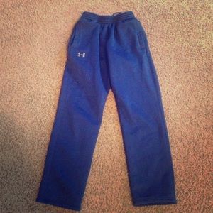 Size medium navy blue under armour sweatpants