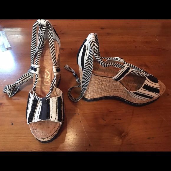 Sam Edelman lace up wedge