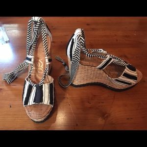 Sam Edelman lace up wedge