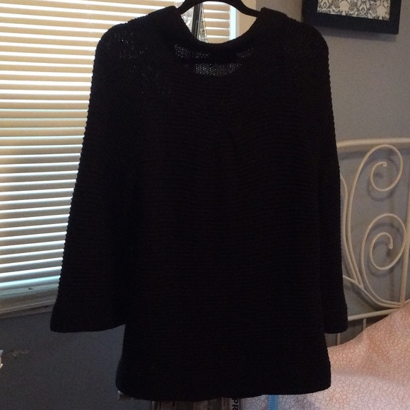 Black woven jacket. - Picture 3 of 3