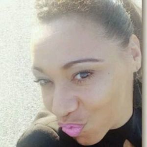 Meet your Posher, Shellah