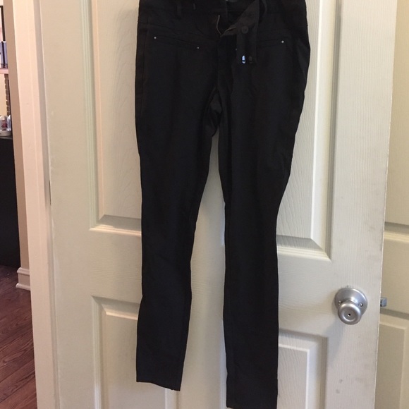 NWOT Nanette Lapore Black Skinny Pants