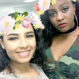 Meet your Posher, Shariffa