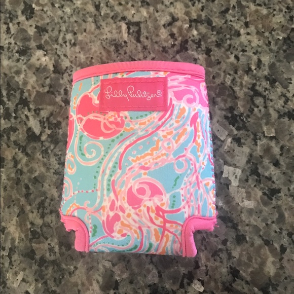 Lilly pulitzer koozie! NWOT