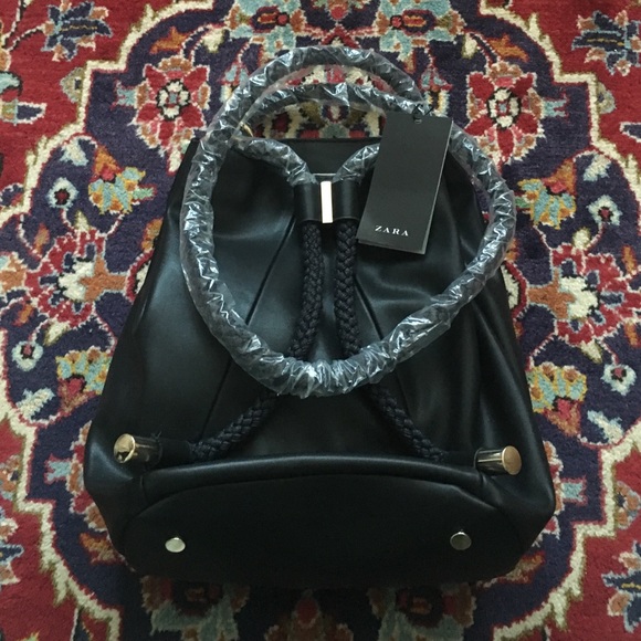 LAST ONE! *RARE* ZARA Convertible Bag BRAND NEW - Picture 3 of 4