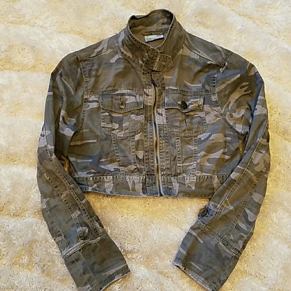 Military zip up crop jacket