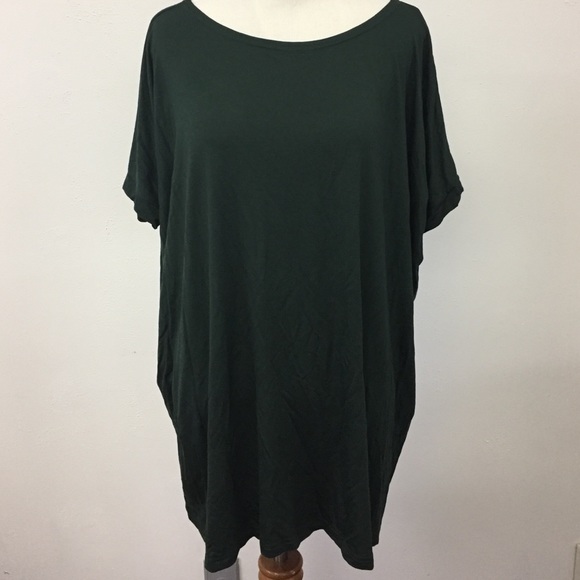 New dark green top