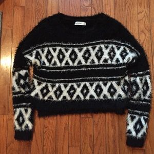 Abercrombie Black and White very soft sweater