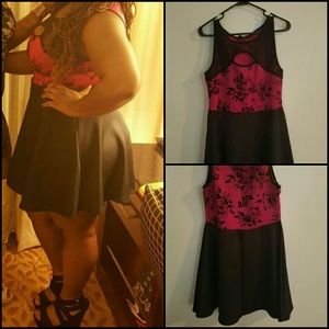 VIBE 1X Black Dress