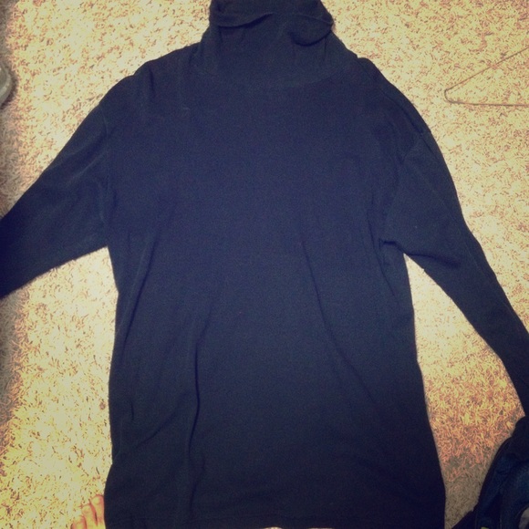 Men's black turtleneck shirt