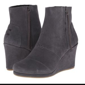 TOMS desert wedge bootie in gray size 8.5