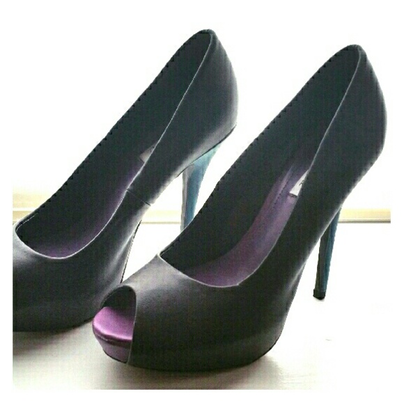 Jennifer Lopez heels