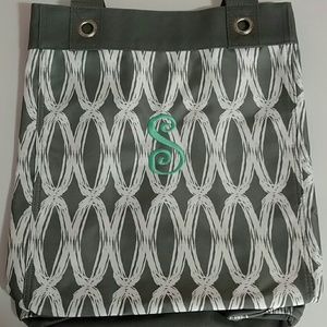 NWT Thirty-One Essential Storage Tote