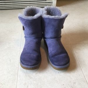 Blue/Purple Ugg Boot. Good used condition.