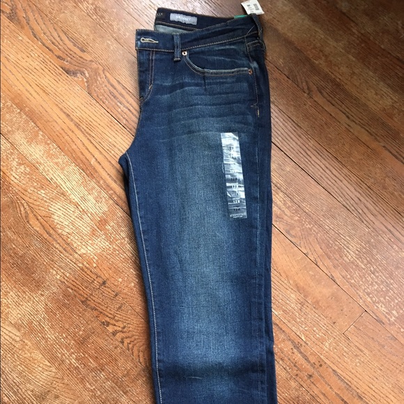 Dark denim skinny jeans NWT