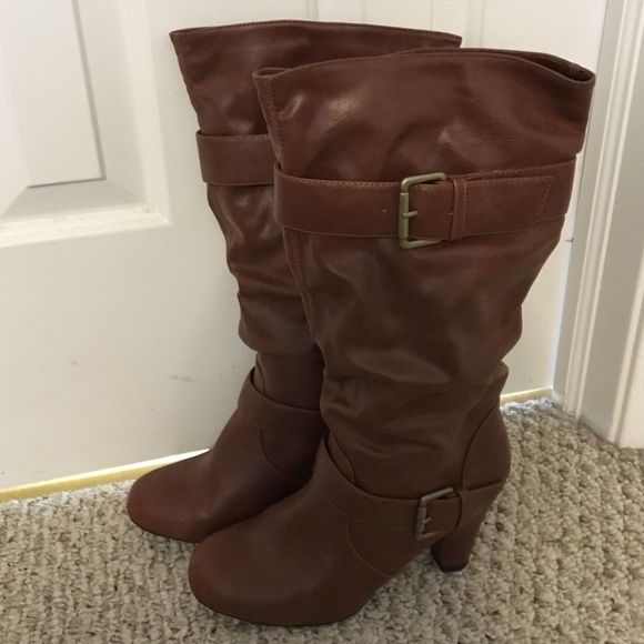 Barely worn brown boots from Target size 9