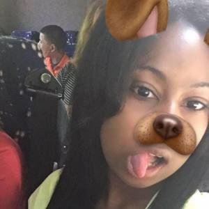Meet your Posher, Candice