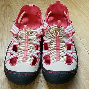 Outdoor/Walking Shoes