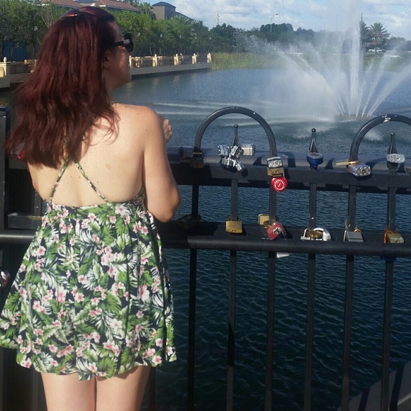 Meet your Posh Ambassador, Monica - Picture 2 of 4