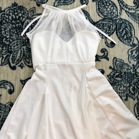 Dresses & Skirts - MEGA SALE 🍾 Stunning White Dress