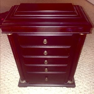 Dark brown jewelry organizer! Great condition!