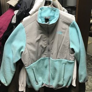 Light blue kid's North Face Denali jacket
