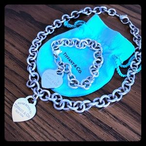 Return to Tiffany & Co Necklace & Bracelet Set