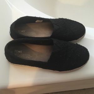 Toms Size 9