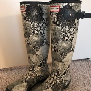 HUNTER rain boots