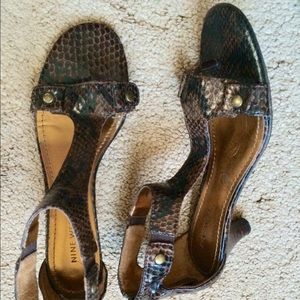 Nine West Snake sandal