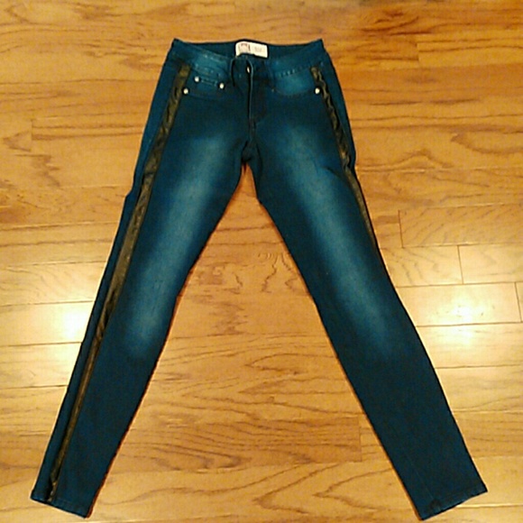 Worn once Jeggings