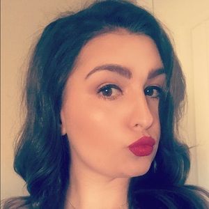 Meet your Posher, Taylor