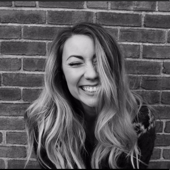 Meet your Posher, Kate - Picture 3 of 8