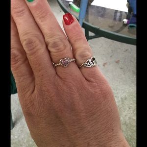 Gorgeous David Yurman SS heart ring